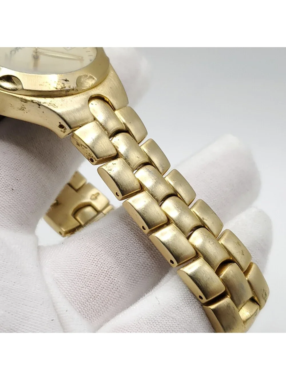 Lorus Diver Style Women Watch New Battery Gold Tone Date Dial 34mm